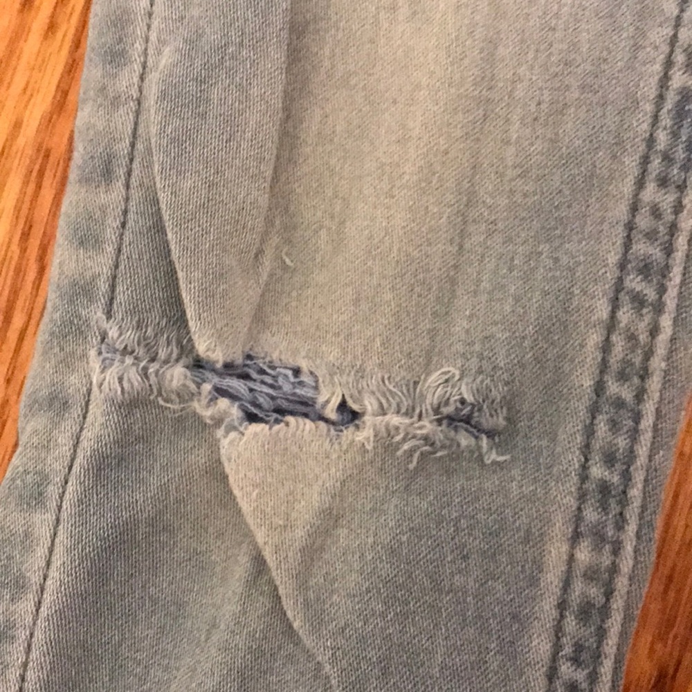 Abercrombie KIDS light wash skinny jean leggings - Picture 4 of 7
